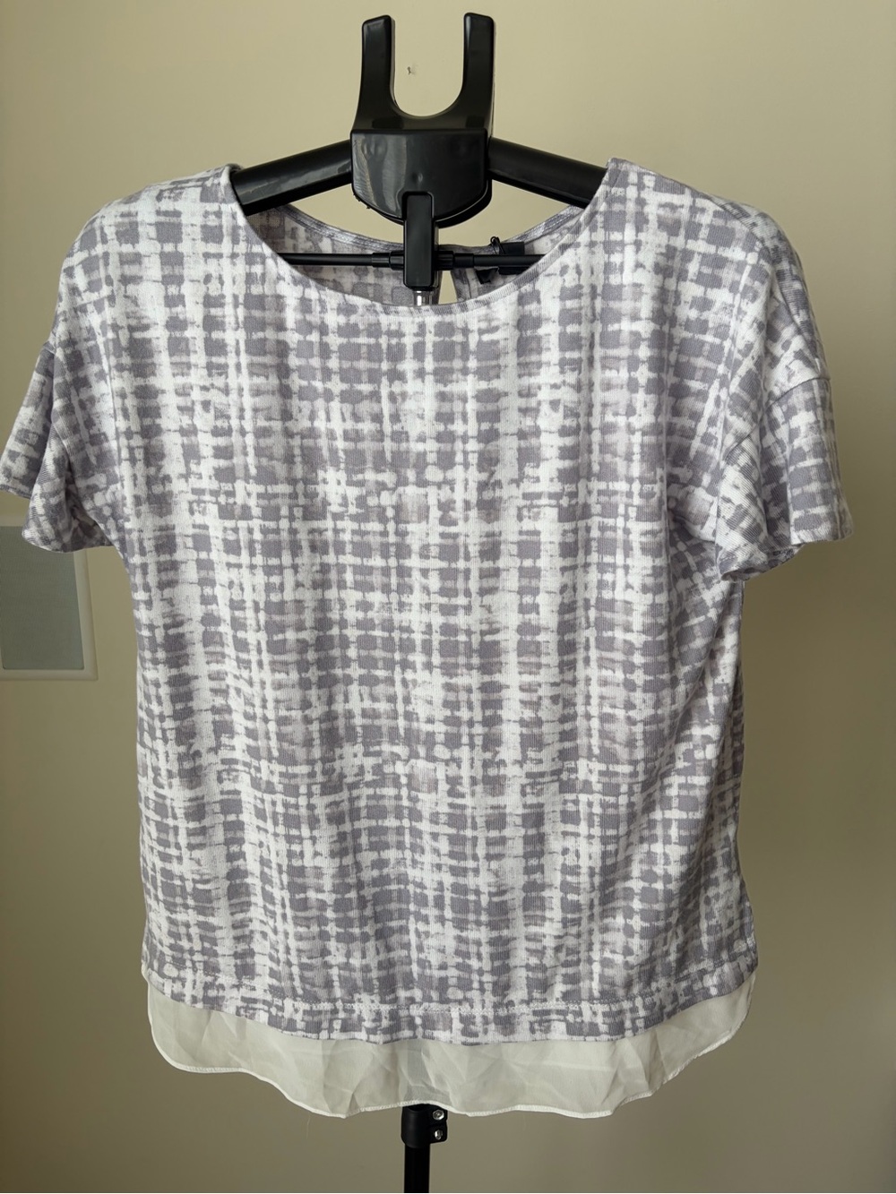 NWT Moonstruck Two-Piece Pajama Set Grey Plaid Sleepwear Medium